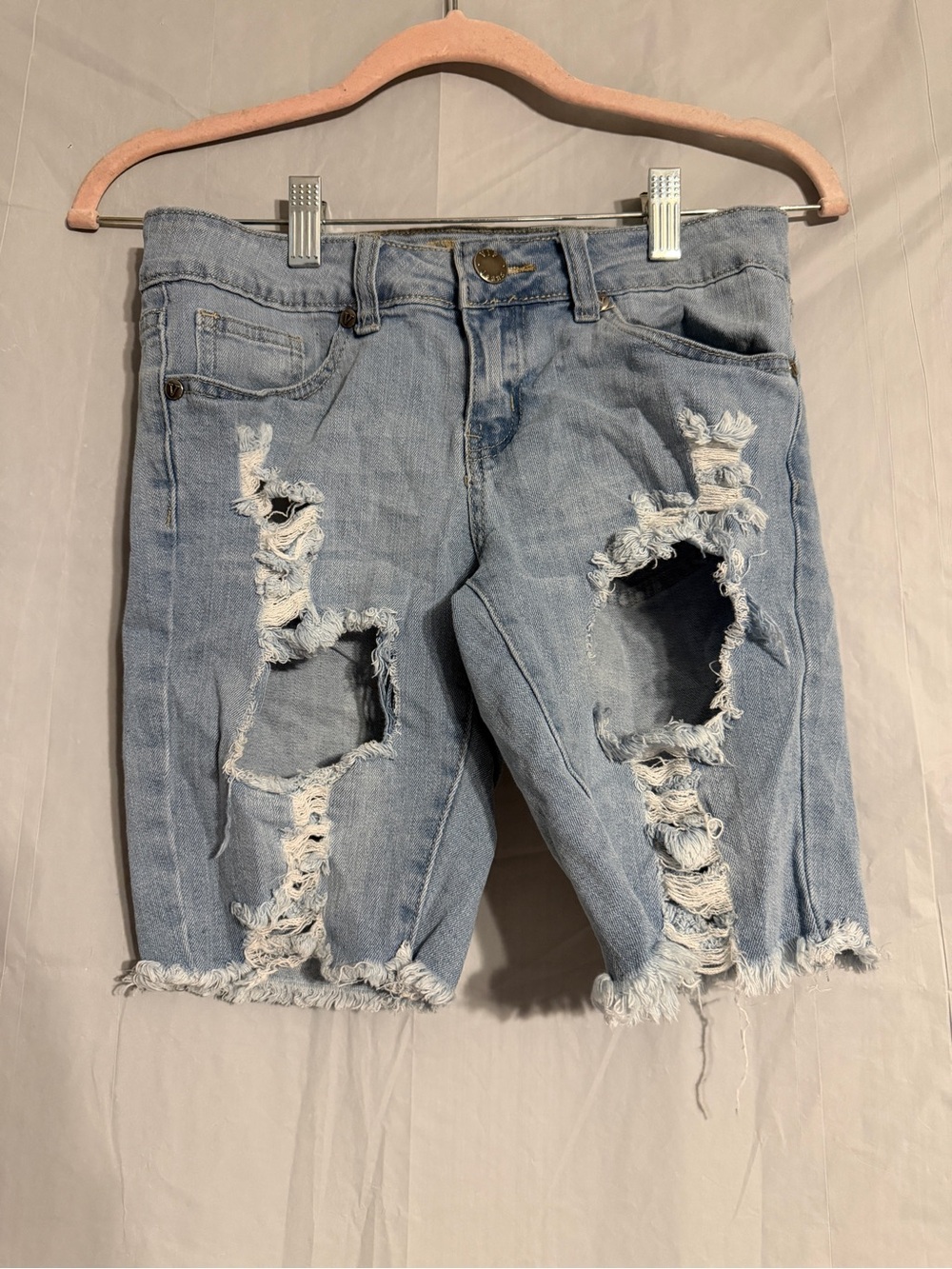 V.I.P. Jeans Size 5 Distressed Ripped Denim Bermuda Shorts Y2K Raw Hem